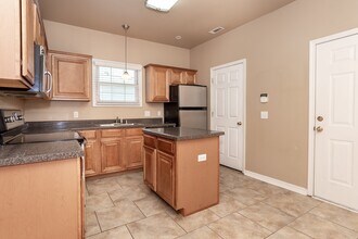 3538 Thames Dr in Fayetteville, AR - Building Photo - Building Photo
