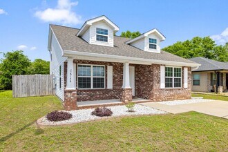 5176 Carmell Ridge Cir in Milton, FL - Building Photo - Building Photo