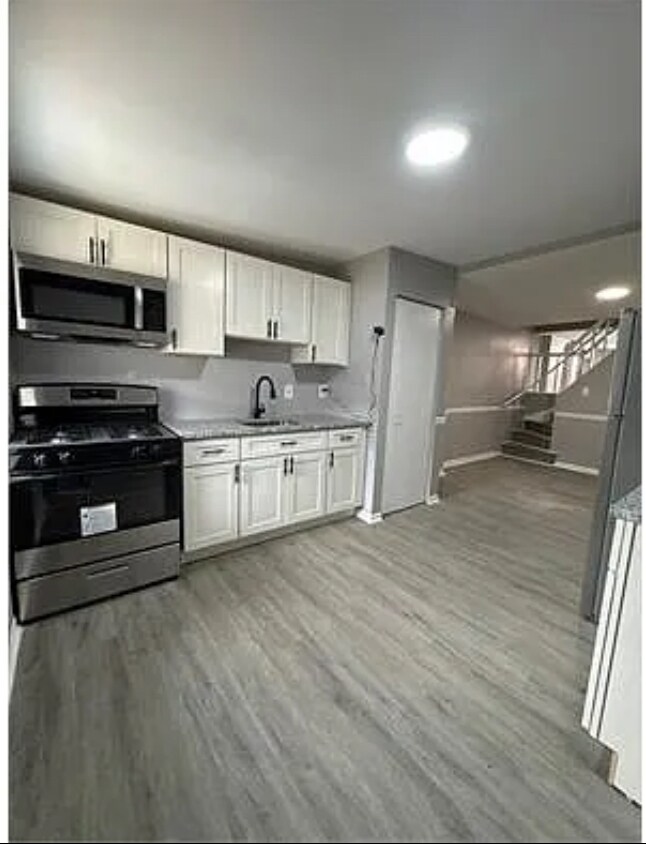 property at 1299 Sargeant St