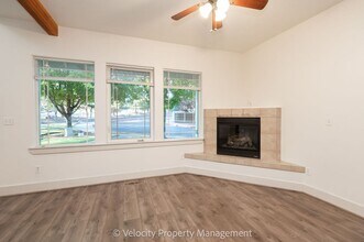 20192 Merriewood Ln in Bend, OR - Building Photo - Building Photo