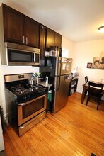5421 W Montrose Ave-Unit -5421-S2 in Chicago, IL - Building Photo - Building Photo