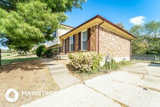 4403 Gaudet Rd in Jeffersontown, KY - Building Photo - Building Photo