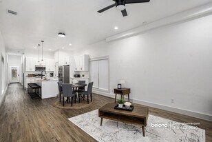 321 Porter St in San Antonio, TX - Building Photo