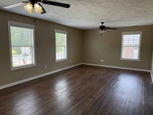 201 Cherry Way in Bowling Green, KY - Building Photo - Building Photo