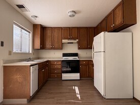 2214 Myrtle Avenue in Eureka, CA - Building Photo