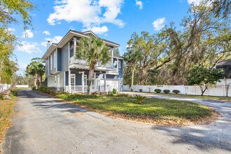 3289 Cabot Cove Dr in Navarre, FL - Building Photo - Building Photo