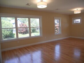 162 Weston St in Waltham, MA - Building Photo - Building Photo