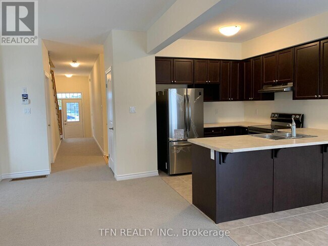 184 Flagg Ave in Brant, ON - Building Photo - Building Photo