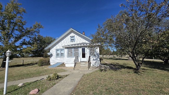 2327 N 1500 Rd in Eudora, KS - Building Photo - Building Photo