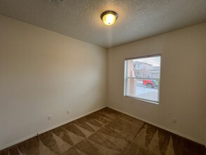 6008 Ermemin Ave NW in Albuquerque, NM - Building Photo - Building Photo