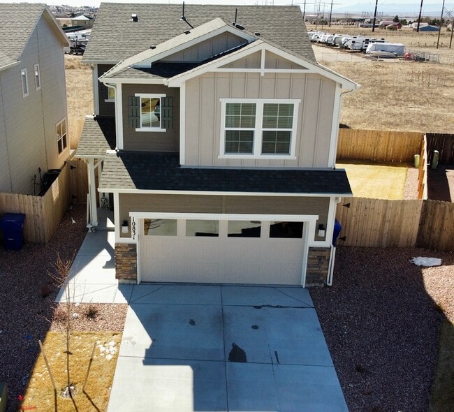 property at 10831 Rowena Wy