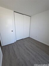 2847 Waialae Ave in Honolulu, HI - Foto de edificio - Building Photo