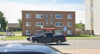 1780 Portage Av in Winnipeg, MB - Building Photo - Building Photo