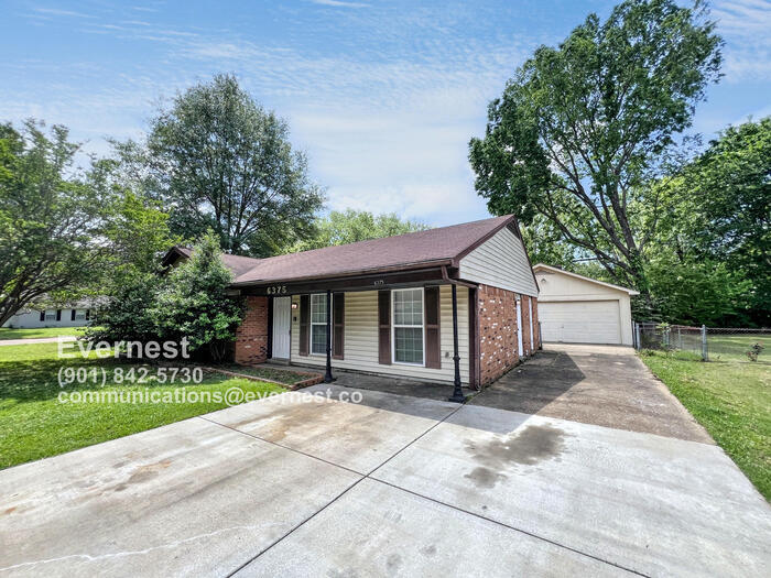 6375 Greenbriar Dr in Horn Lake, MS - Building Photo