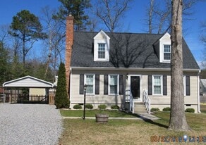 10424 Ridgerun Rd in Chesterfield, VA - Building Photo