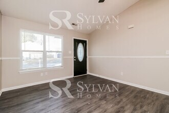 1596 Mill Oak Dr in Virginia Beach, VA - Building Photo - Building Photo