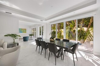 2760 Brickell Ct in Miami, FL - Building Photo - Building Photo