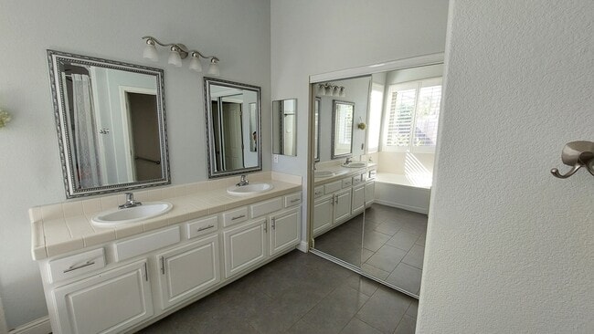 3550 Saint Lucia Pl in West Sacramento, CA - Building Photo - Building Photo