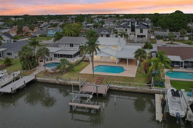 8706 Elmwood Ln in Tampa, FL - Building Photo - Building Photo