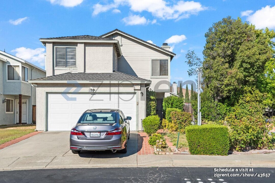 38814 Rosegate Terrace in Fremont, CA - Building Photo