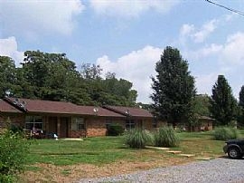 4310 Oakwood Cir in Morristown, TN - Foto de edificio