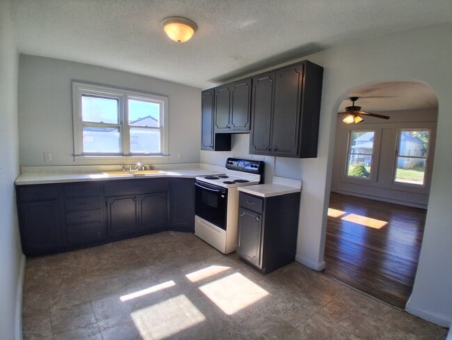 127 Minnesota Ave in Danville, IL - Building Photo - Building Photo