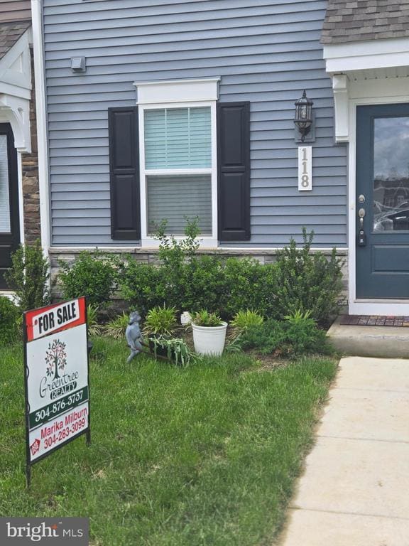 property at 118 Coolidge Ave