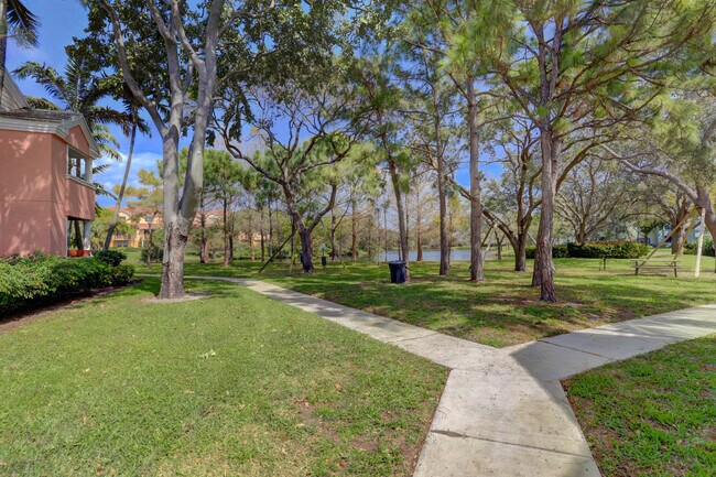 1345 Crystal Way-Unit -A in Delray Beach, FL - Building Photo - Building Photo