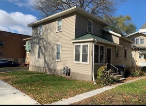 108 Glenwood Ave in Mankato, MN - Foto de edificio - Building Photo