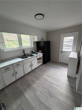 212 W Bacon St in Pottsville, PA - Building Photo - Building Photo