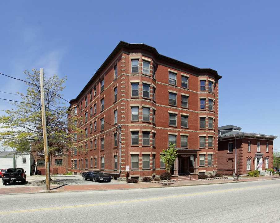 Burnham Towers Apartments in Portland, ME - Building Photo