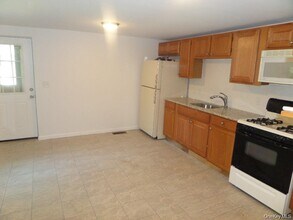 100 Valley Ave in Montgomery, NY - Building Photo - Building Photo
