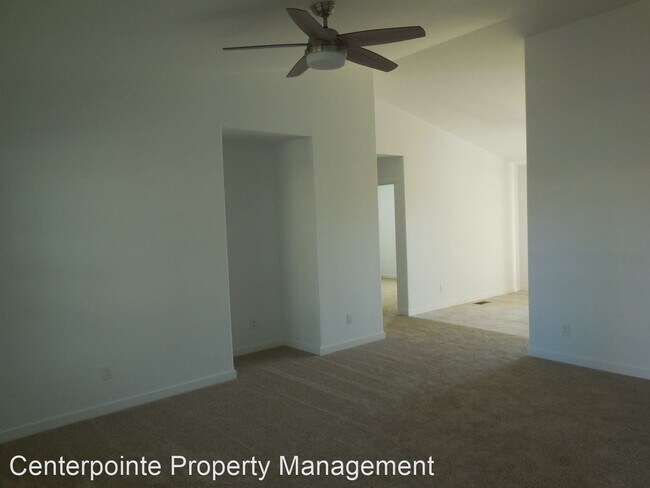 751 Robert Lavern St photo'