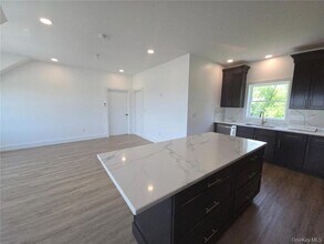 28 Haines Ln, Unit A in Walden, NY - Building Photo - Building Photo