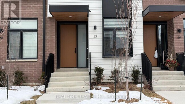 35 Lou Parsons Wy in Mississauga, ON - Building Photo - Building Photo