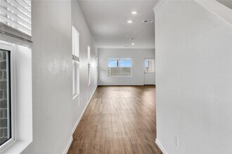 130 Canley Lp in Hutto, TX - Building Photo - Building Photo