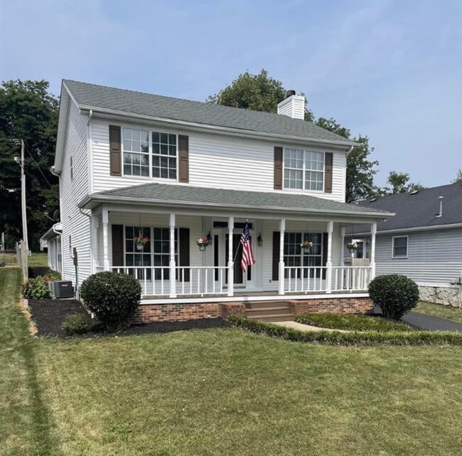 property at 2809 Harvest Ln