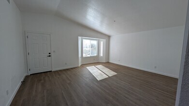 68180 C. Blanco in Desert Hot Springs, CA - Building Photo - Building Photo