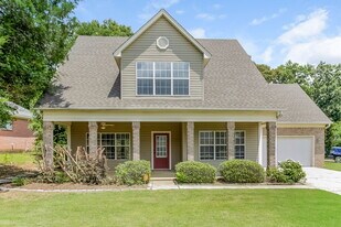 9296 McClendon Cir N in Olive Branch, MS - Building Photo