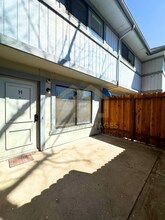 1235 Stonecreek Rd in Santa Barbara, CA - Building Photo - Building Photo