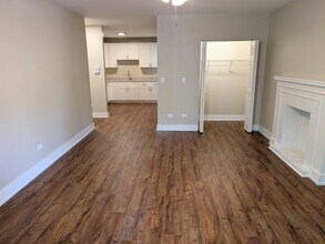 2057 W Arthur Ave in Chicago, IL - Building Photo - Building Photo