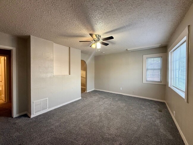 713 S Oliver Ave in Wichita, KS - Building Photo - Building Photo