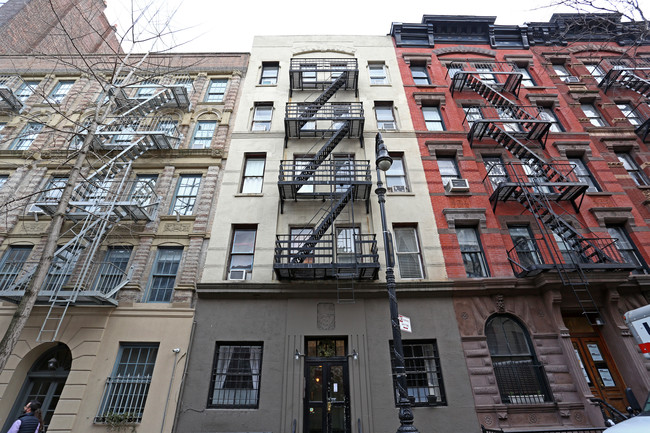 38 Morton St in New York, NY - Foto de edificio - Building Photo
