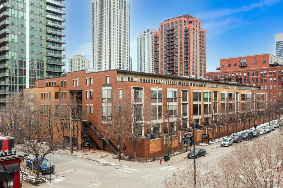 640 W Fulton St in Chicago, IL - Foto de edificio