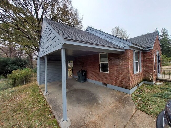 1328 Semmes St in Memphis, TN - Building Photo - Building Photo