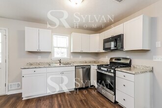 4820 Oak Grove Dr in Cumming, GA - Building Photo - Building Photo