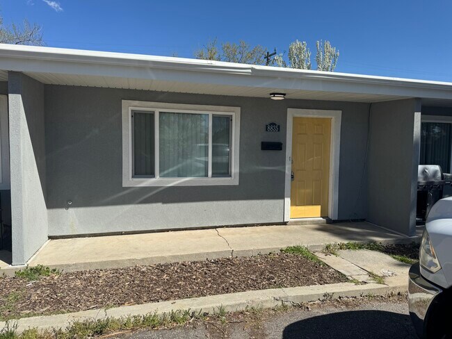 8833 S 360 E in Sandy, UT - Building Photo - Building Photo