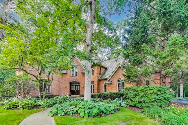 1620 Timber Woods Ln in Libertyville, IL - Building Photo - Building Photo