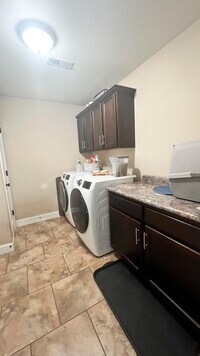 107 Greythorn Ct photo'