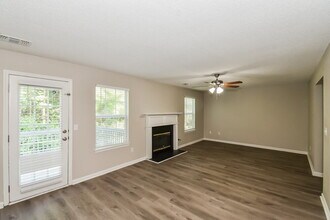 4410 Reserve Hill Crossing in Douglasville, GA - Building Photo - Building Photo